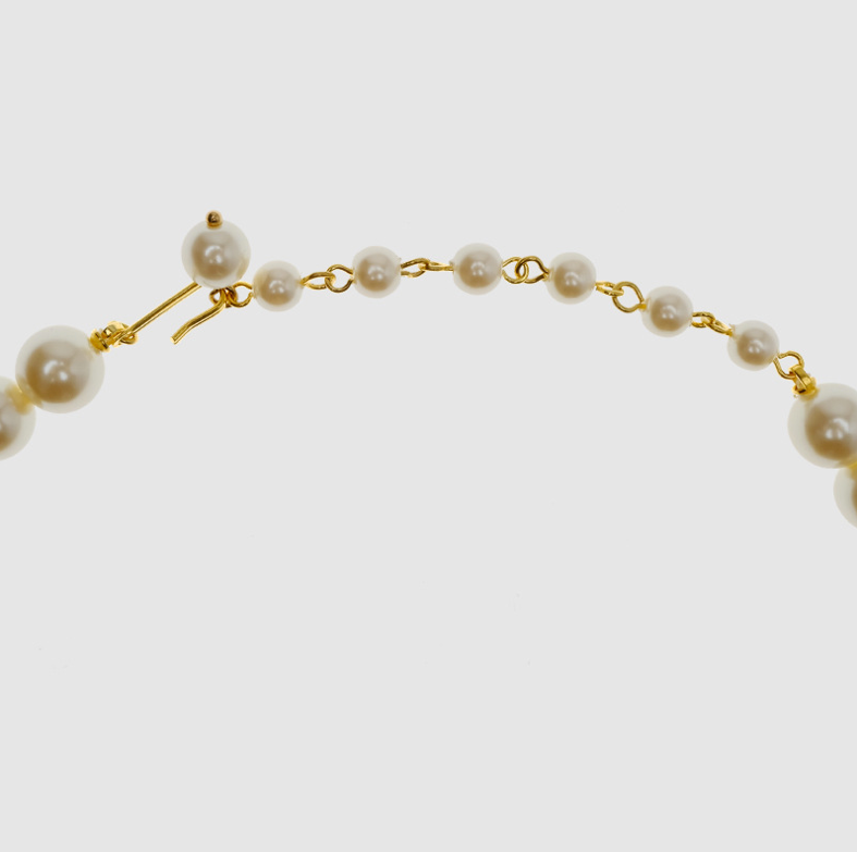Vintage Style White Pearl Necklace with gold knot (Limited)
