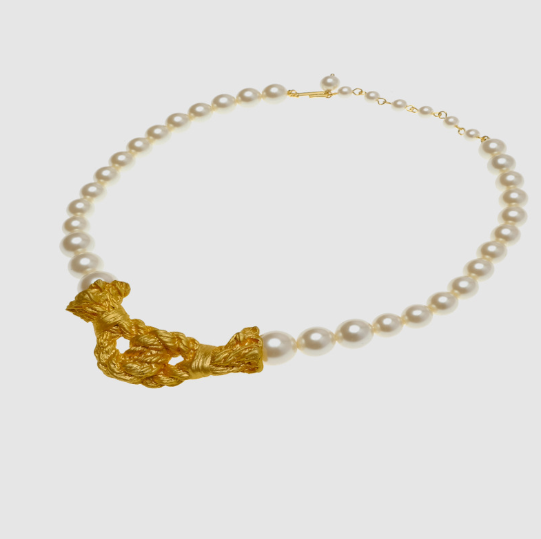 Vintage Style White Pearl Necklace with gold knot (Limited)